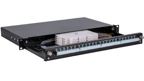 E2000 plug connector for public utilities