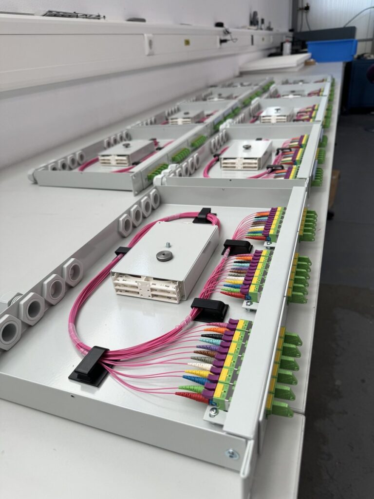 Glasfaser-Produktion 1HE Spleißboxen Made in EU