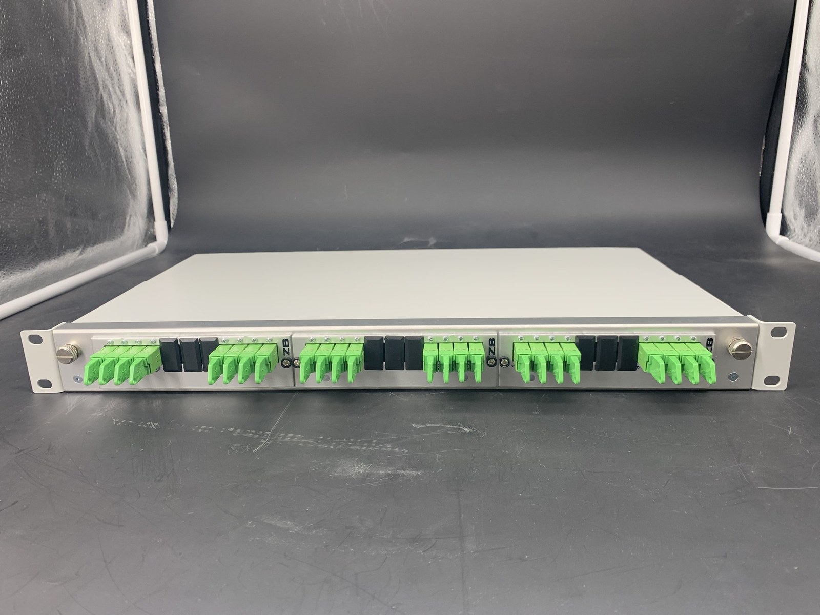 SlimConnect 1HE Spleißbox SC/APC