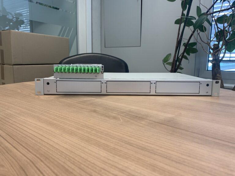 1HE Spleißbox SC/APC Bauform