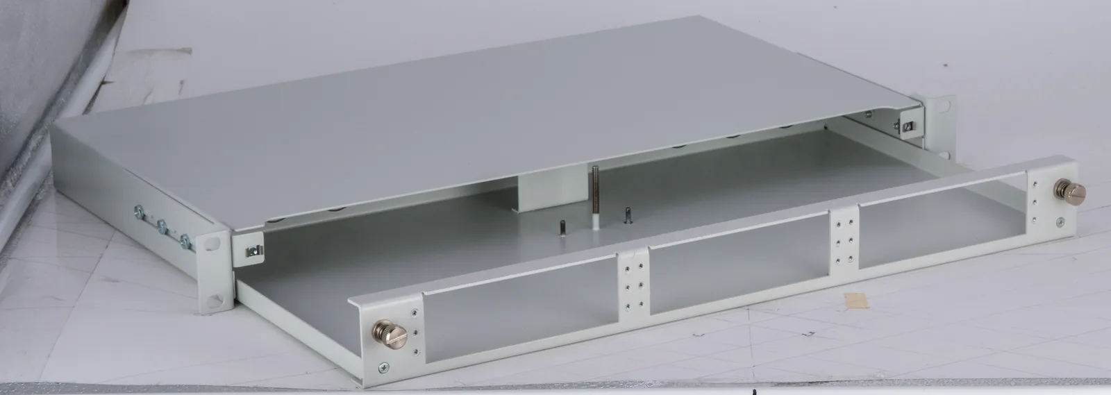 VarioConnect 3HE: Modularer Baugruppenträger für wachsende Netze