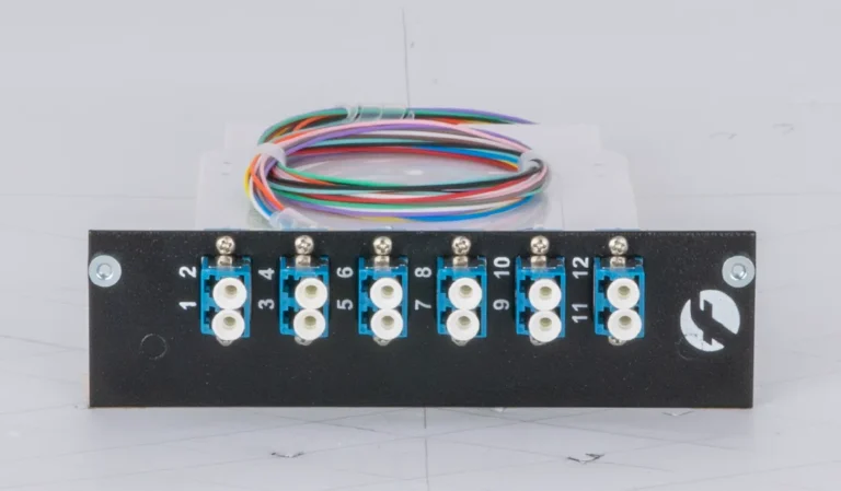 Frontmodule Rechenzentrum: Modulare Glasfaser-Lösungen für moderne Datacenters