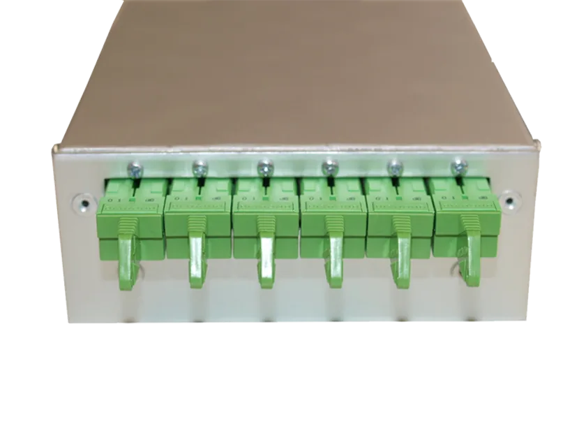 DIAMOND Wandverteilermodul mit E-2000 Kupplungen für die Hutschienen-Montage
