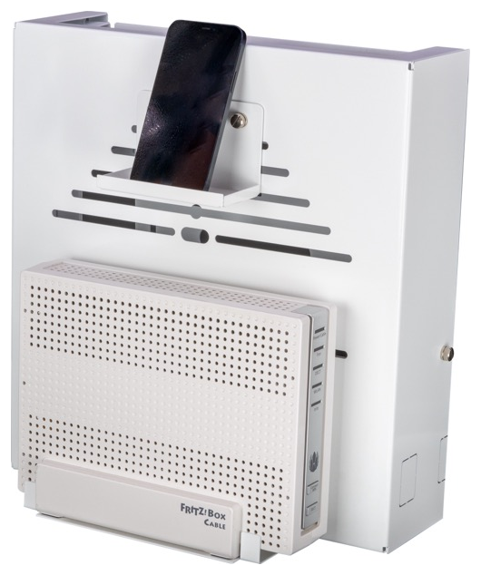RouterBox mit montiertem Router und geordnetem Kabelmanagement